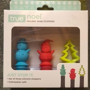 **NWT** Holiday wine stoppers set of 3